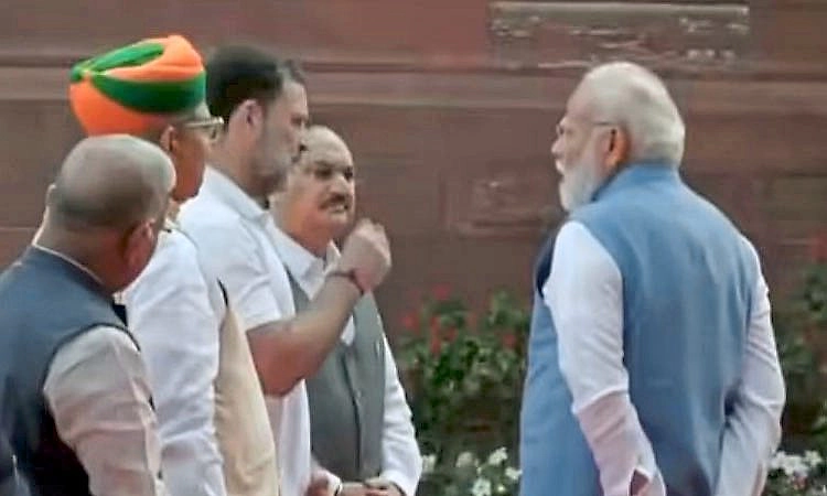 ರಾಹುಲ್‌ ಗಾಂಧಿ ಜೊತೆ ಪ್ರಧಾನಿ ಮೋದಿ ಚರ್ಚೆ: ವೈರಲ್‌ ಆಯ್ತು ಅಪರೂಪದ ಸನ್ನಿವೇಶದ ವಿಡಿಯೋ