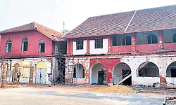 ಹಳೆ ಡಿಸಿ ಕಟ್ಟಡಕ್ಕೆ ಕಾಯಕಲ್ಪ ಪ್ರಗತಿಯಲ್ಲಿ