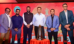 ಮಹಾರಾಜ ಟ್ರೋಫಿ ಅನಾವರಣ ಮಾಡಿದ ದ್ರಾವಿಡ್‌