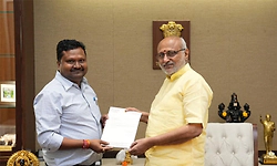 ಟಿಎಂಸಿ ಗೆ ಶಾಕ್ ಮೇಲೆ ಶಾಕ್:ರಾಜ್ಯಸಭಾ ಸದಸ್ಯ ಸ್ಥಾನಕ್ಕೆ ಪ್ರಕಾಶ್ ಬರೈಕ್ ರಾಜೀನಾಮೆ