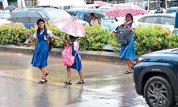 Mangaluru: ವಾಹನ ಚಾಲಕರೇ ಗಮನಿಸಿ, ಮಕ್ಕಳು ಬರುತ್ತಿದ್ದಾರೆ!