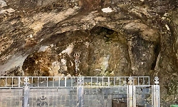 Amarnath ice Shivling melts by over 90%; devotees express concern