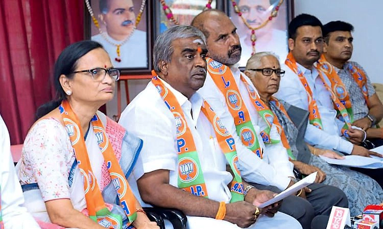 ಶಾಶ್ವತ ನಿವಾಸ ಪ್ರಮಾಣ ಪತ್ರ ನೀಡಿಕೆ ಕ್ರಮ ಸರಿಯಲ್ಲ: ಸೋಮಶೇಖರ ರೆಡ್ಡಿ