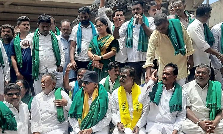 ಆ.13ರ ಕರ್ನಾಟಕ ಬಂದ್‌ಗೆ ಎಲ್ಲರೂ ಬೆಂಬಲ ನೀಡಬೇಕು..: ವಾಟಾಳ್‌ ನಾಗರಾಜ ಮನವಿ