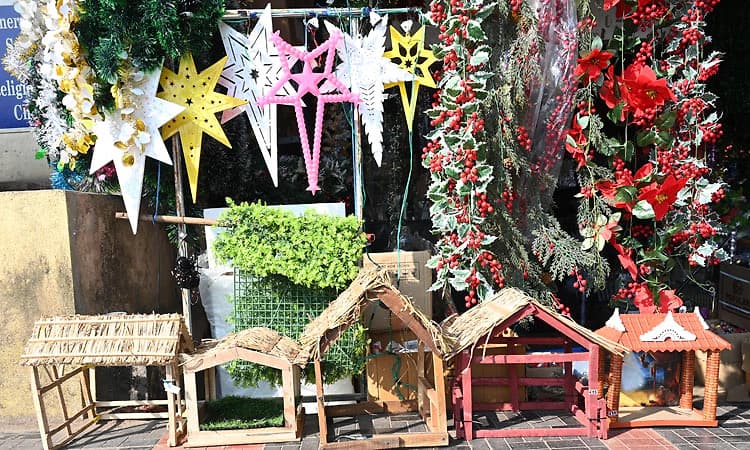 ಕ್ರಿಸ್ಮಸ್‌ ಹಬ್ಬಕ್ಕೆ ಸಜ್ಜಾಗುತ್ತಿದೆ ಕುಡ್ಲ- ಕ್ಯಾರಲ್ಸ್‌ ಗಾಯನ ಆರಂಭ