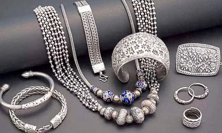 Silver price: 1 ಕೇಜಿ ಬೆಳ್ಳಿಗೆ 1.94 ಲಕ್ಷ ರೂ.: ಸಾರ್ವಕಾಲಿಕ ಗರಿಷ್ಠ ದಾಖಲೆ