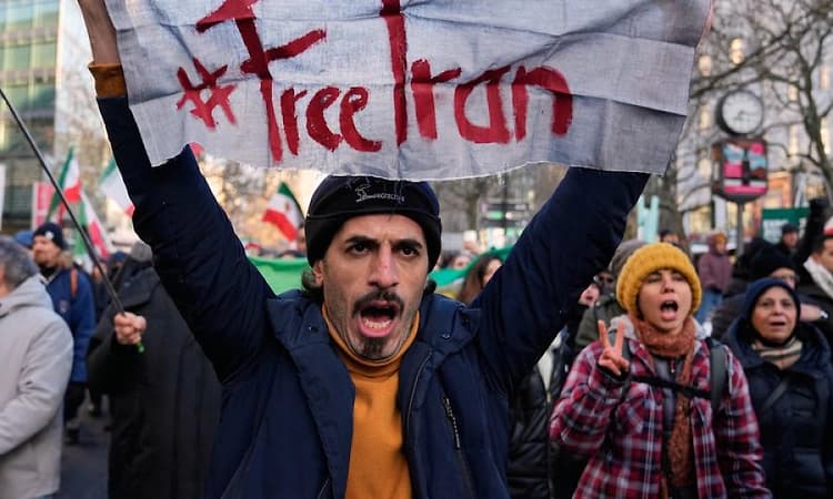 Death toll in crackdown on protests in Iran spikes to 544, activists say