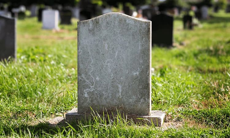 Telangana man who built his own grave dies, laid to rest