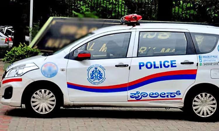 Drunken couple creates ruckus outside Cubbon Park police station in Bengaluru