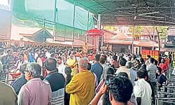 ಕೊಲ್ಲೂರು: ಭಕ್ತರ ಸಂಖ್ಯೆ ಹೆಚ್ಚಳ; ವಸತಿ ಗೃಹ ಭರ್ತಿ