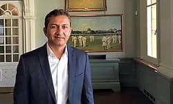 ಕಾಮೆಂಟರಿ ವೇಳೆ ಹಿಂದಿ ರಾಷ್ಟ್ರ ಭಾಷೆ ಎಂದ ಸಂಜಯ್: ವಿವಾದ   