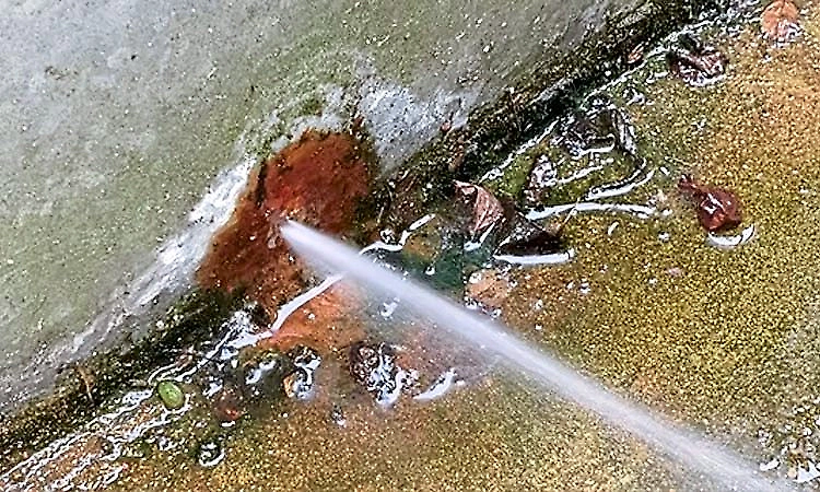 Drinking water unit tank bursts in Bellare village of Sullia taluk