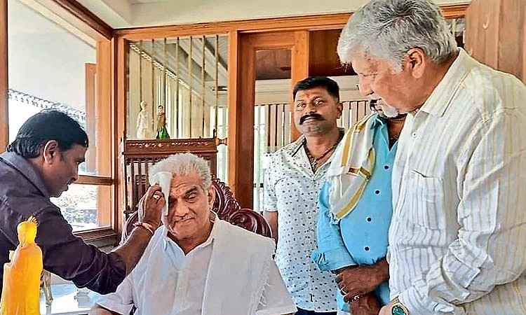 ವೀರ ಕಂಬಳ ಚಿತ್ರದಲ್ಲಿ ವೀರೇಂದ್ರ ಹೆಗ್ಗಡೆ ನಟನೆ