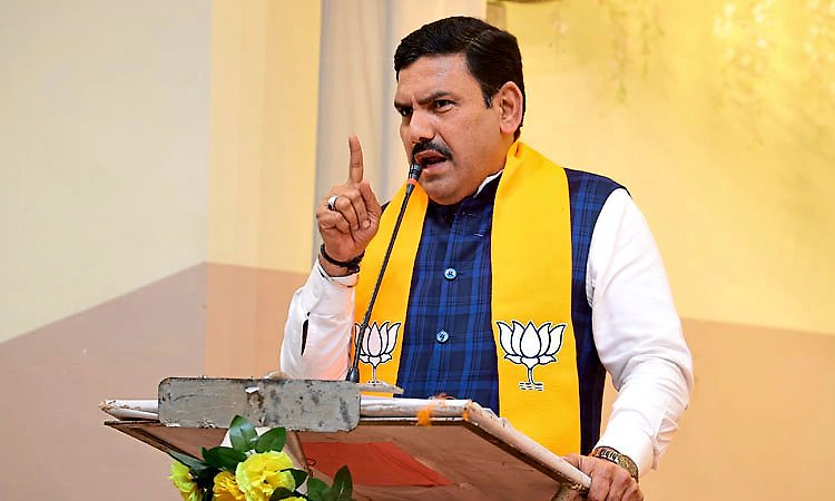 Belagavi: ಕುರ್ಚಿ ಉಳಿಸಿಕೊಳ್ಳುವ ಸಲುವಾಗಿ ಶಾಸಕರಿಗೆ ವಿದೇಶ ಭಾಗ್ಯ: ವಿಜಯೇಂದ್ರ ಟೀಕೆ