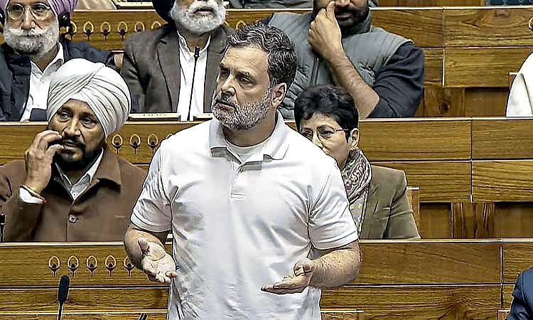 ಸಂಸತ್ತಿಂದ ರಾಹುಲ್ ಉಚ್ಚಾಟನೆಗೆ ಕಸರತ್ತು