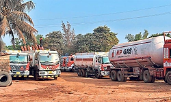 ಎಲ್‌ಪಿಜಿ ಕೊರತೆ: ಹೊಟೇಲ್‌ಗ‌ಳಲ್ಲಿ ಕೆಲವು ತಿಂಡಿಗಳು ನಾಪತ್ತೆ