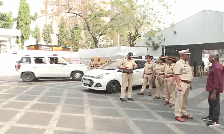 ಮುಂಬೈ:  ವಿಧಾನ ಭವನಕ್ಕೆ ಬಾಂಬ್ ಬೆದರಿಕೆ: ವ್ಯಾಪಕ ಕಟ್ಟೆಚ್ಚರ