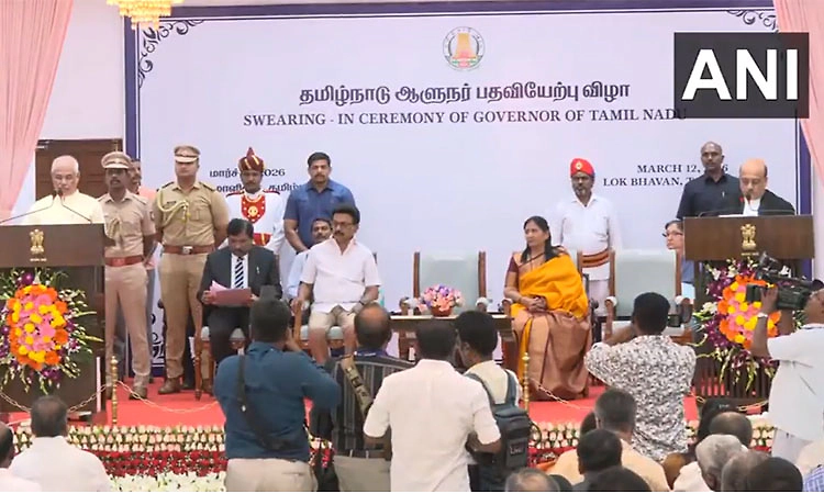 ತಮಿಳುನಾಡು ನೂತನ ರಾಜ್ಯಪಾಲರಾಗಿ ರಾಜೇಂದ್ರ ವಿಶ್ವನಾಥ್ ಅರ್ಲೇಕರ್ ಪ್ರಮಾಣ ವಚನ ಸ್ವೀಕಾರ