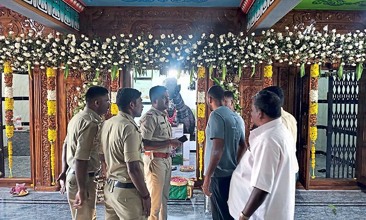 Gundlupete: ಬರಗಿ ಬಸವೇಶ್ವರ ದೇವಸ್ಥಾನದಲ್ಲಿ ಕಳ್ಳತನ