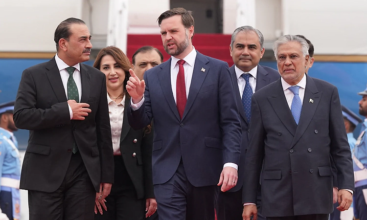 US-Iran peace talks collapse after 21-hour negotiations; Trump says US will blockade Strait of Hormuz