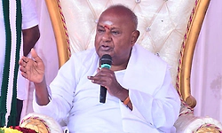 Farmers’ land being grabbed for profiteering in Bidadi Township project, claims Deve Gowda