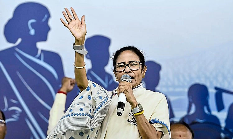 ಬಂಗಾಳದಲ್ಲಿ ಅಧಿಕಾರ ಹಿಡಿಯಲು ಬಿಜೆಪಿ 1,000 ಕೋಟಿ ರೂ. ಡೀಲ್: ಮಮತಾ ಗಂಭೀರ ಆರೋಪ