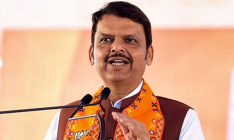 ರಾಹುಲ್ ಗಾಂಧಿ ಪದಚ್ಯುತಿಗೆ ಕಾಂಗ್ರೆಸ್‌ನಲ್ಲಿ ತಯಾರಿ: ದೇವೇಂದ್ರ ಫಡ್ನವೀಸ್ ವ್ಯಂಗ್ಯ