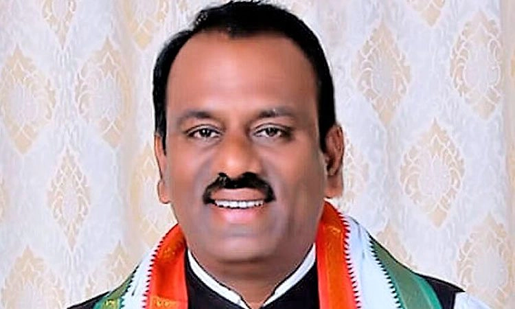 ಹಿಂದೆ ತುಗಲಕ್ ದರ್ಬಾರು ಇತ್ತು, ಈಗ ಮೋದಿ ಹೇಳಿದಂತೆ ಕೇಳುವ ಸ್ಥಿತಿ ಬಂದಿದೆ: ಹಿಟ್ನಾಳ ಕಿಡಿ