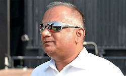 ಐರ್ಲೆಂಡ್, ಇಂಗ್ಲೆಂಡ್ ಪ್ರವಾಸ: ಅವಿನಾಶ್ ವೈದ್ಯ ಮ್ಯಾನೇಜರ್