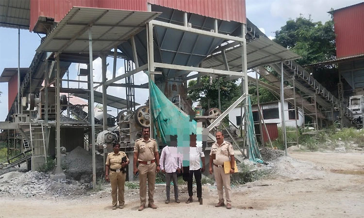 ಕಲ್ಲು ಅಕ್ರಮ ಗಣಿಗಾರಿಕೆ, ಸಾಗಾಟ: 3 ಪ್ರಕರಣ ದಾಖಲು; ವಾಹನ, ಯಂತ್ರ ವಶ
