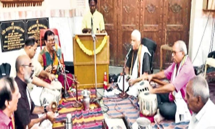 ಕುರ್ಲಾ ಶ್ರೀ ಬಾಲಾಜಿ ಮಂದಿರದಲ್ಲಿ  ಭಜನ ಕಾರ್ಯಕ್ರಮ