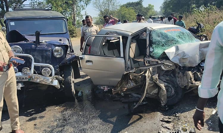ಚಿತ್ತಾಪುರ: ಕಾರು- ಜೀಪ್ ಡಿಕ್ಕಿ; ಓರ್ವ ಮೃತ್ಯು; ಆರು ಮಂದಿಗೆ ಗಂಭೀರ ಗಾಯ