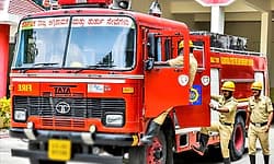 Kasaragod: ಕಾರಿಗೆ ಬೆಂಕಿ : ಚಾಲಕ ಅಪಾಯದಿಂದ ಪಾರು