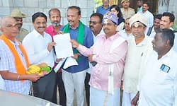 ಯುವ ರೈತರ ವರಿಸುವ ಯುವತಿಯರಿಗೆ 5 ಲಕ್ಷ ನೀಡಿ: ಮನವಿ