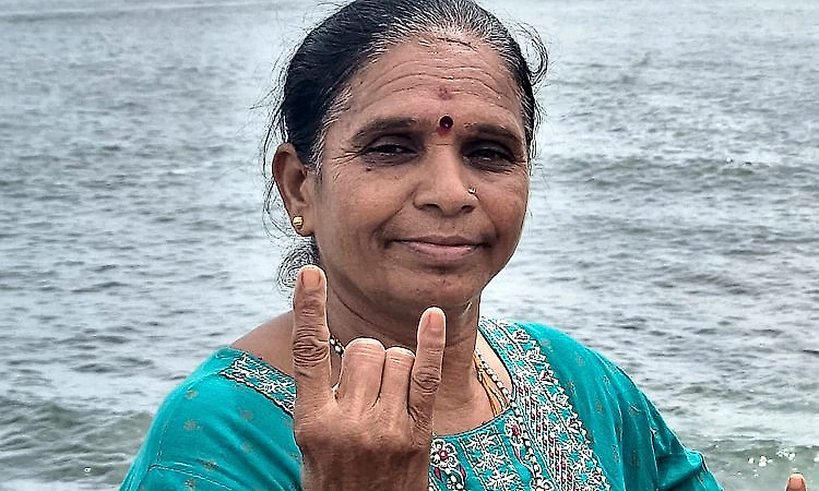 Grandmother hacked to death in front of grandson in Bengaluru