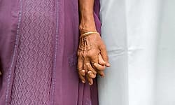 ಹೆತ್ತವರನ್ನು ಅಲಕ್ಷಿಸುವ ಸರ್ಕಾರಿ ನೌಕರರಿಗೆ ಶಾಕ್: ಸಂಬಳದ ಶೇ. 15ರಷ್ಟು ಪೋಷಕರ ಖಾತೆಗೆ