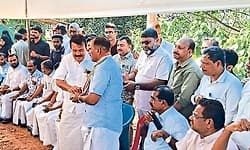 ಕುಂಬಳೆ ಆರಿಕ್ಕಾಡಿಯಲ್ಲಿ ಟೋಲ್‌ ಸಂಗ್ರಹ: ಅನಿರ್ದಿಷ್ಠಾವಧಿ ಧರಣಿ ಸತ್ಯಾಗ್ರಹ ಆರಂಭ