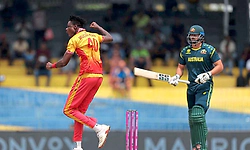 ICC T20 World Cup: ಬಲಿಷ್ಠ ಆಸ್ಟ್ರೇಲಿಯಾಗೆ ಸೋಲಿನ ರುಚಿ ತೋರಿಸಿದ ಜಿಂಬಾಬ್ವೆ