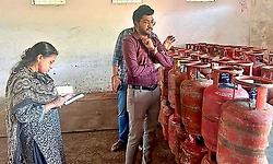 No LPG cylinder shortage in Thirthahalli, says Tahsildar Ranjith