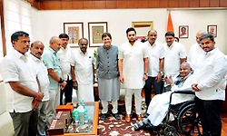 Hunsur: ಹೊಗೆಸೊಪ್ಪು ಬೆಳೆಗಾರರ ಸಮಸ್ಯೆಗೆ ಕೇಂದ್ರ ಮದ್ಯಪ್ರವೇಶಕ್ಕೆ HDD, HDK ಮನವಿ