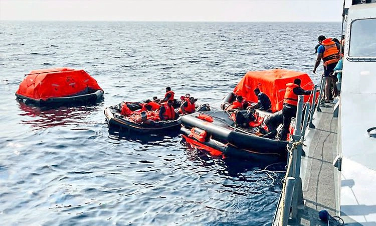 ಇರಾನ್‌ನ 45 ನಾವಿಕರ ಶವಗಳನ್ನು ಹಸ್ತಾಂತರ ಮಾಡಿದ ಶ್ರೀಲಂಕಾ