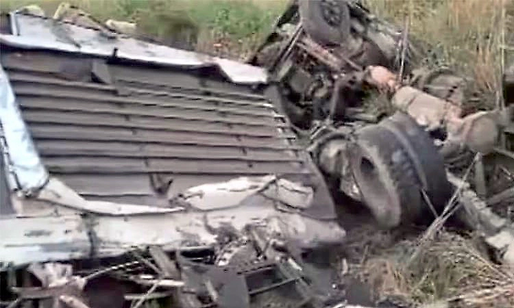 Bus carrying wedding party collides head-on with truck, six killed