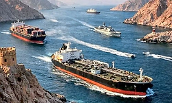 ಅಮೆರಿಕ ನೌಕಾ ದಿಗ್ಬಂಧನ ಎಫೆಕ್ಟ್: ಹೊರ್ಮುಜ್ ಜಲಸಂಧಿಯಲ್ಲಿ ಬಾಕಿಯಾದ ಭಾರತದ 15 ಹಡಗುಗಳು