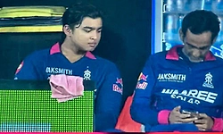 ಪಂದ್ಯದ ವೇಳೆ ಮೊಬೈಲ್‌ ಬಳಕೆ: ರಾಜಸ್ಥಾನ ತಂಡಕ್ಕೆ ನೋಟಿಸ್‌! 