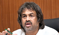 ಕೇಂದ್ರ ಶಿಕ್ಷಣ ಸಚಿವರು ದಡ್ಡರಾ?: ಬಿಜೆಪಿ ನಾಯಕವರಿಗೆ ಮಧು ಬಂಗಾರಪ್ಪ ಪ್ರಶ್ನೆ  