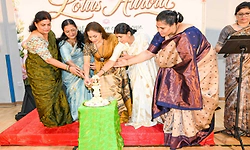 ಲೋಟಸ್‌ ಅರೋರಾ ಗಿಡಗಳ ಕಲಾಕೃತಿ ಅನಾವರಣ