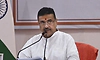 Kolkata: ವಿಮಾನ ನಿಲ್ದಾಣ ಆವರಣದಲ್ಲಿರುವ ಮಸೀದಿ ಪ್ರವೇಶಕ್ಕೆ ನಿರ್ಬಂಧ: ಸುವೇಂದು ಸ್ಪಷ್ಟನೆ  