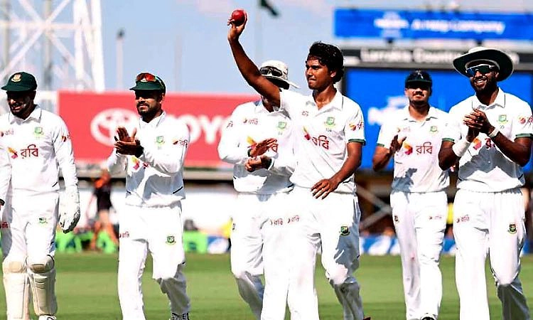 AUSvBAN: ಹಸನ್‌ ಮಹಮೂದ್‌ ದಾಳಿಗೆ ನಲುಗಿದ ಆಸೀಸ್:‌ ಬಾಂಗ್ಲಾ ಹಿಡಿತದಲ್ಲಿ ಡಾರ್ವಿನ್‌ ಟೆಸ್ಟ್