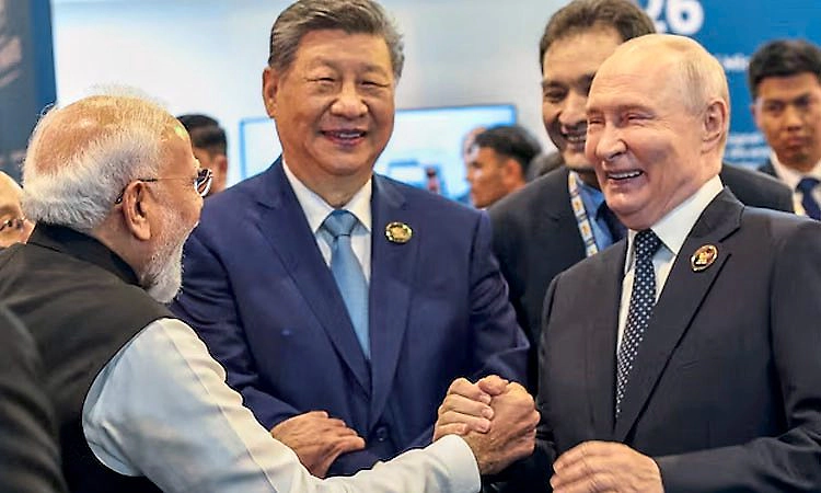 BRICS: ಉಕ್ರೇನ್‌ ಯುದ್ಧ ಕೊನೆಗೊಳಿಸಲು ಪುಟಿನ್‌ ಜತೆ ಪ್ರಧಾನಿ ಮೋದಿ-ಜಿನ್‌ಪಿಂಗ್‌ ಪ್ರಸ್ತಾಪ