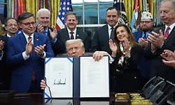 USA: 43 ದಿನಗಳ ಆಡಳಿತ ಬಿಕ್ಕಟ್ಟು ಅಂತ್ಯ; ಅನುದಾನ ಬಿಲ್‌ಗೆ ಡೊನಾಲ್ಡ್‌ ಟ್ರಂಪ್‌ ಸಹಿ